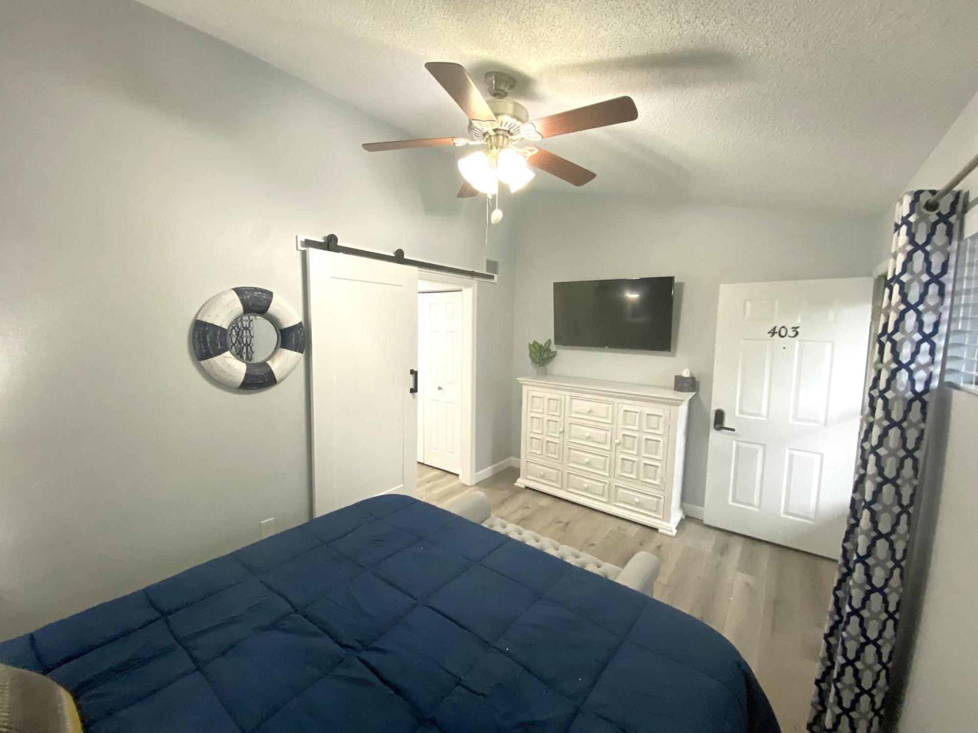 B Lakefront! Remodeled, Boat Slip, Patio Views, Pool, Boat Ramp, Wifi Osage Beach Exterior foto